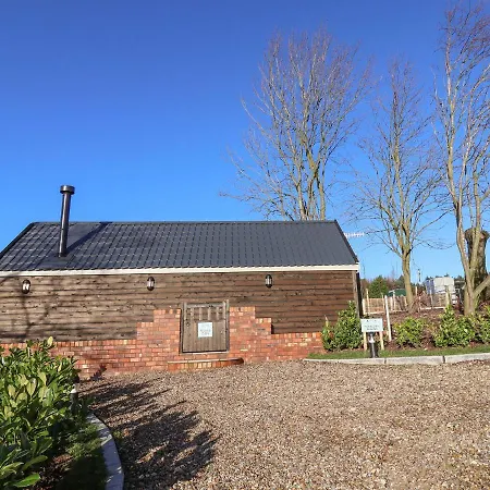 Holiday home Foxes Den *